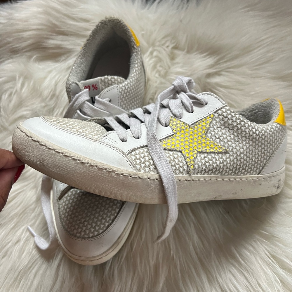 275 Central Yellow Star Sneakers - EU 39 / US 8